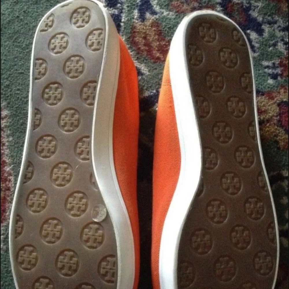 Orange Tory Burch flats like new size 10 1/2 M - Picture 4 of 5